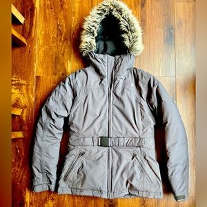 Women’s S North Face winter coat.